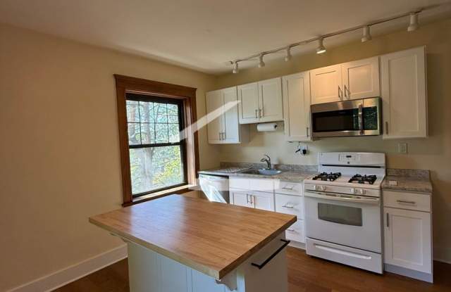 DON'T MISS OUT ON THIS BRIGHTON 2 BED!!!!