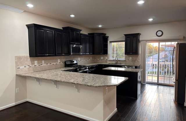 6975 SOUTHMOOR STREET