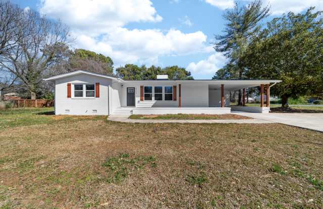 2714 Armstrong Park Drive