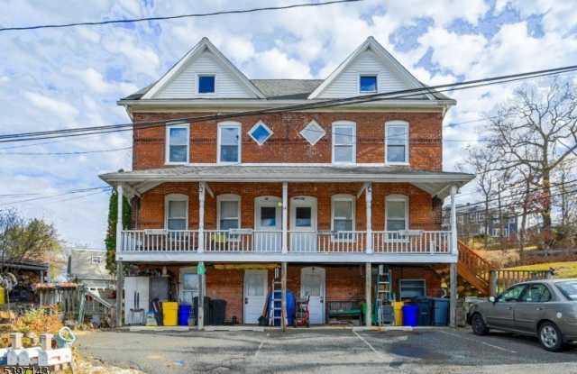 Photo of 12 Hillside Ave