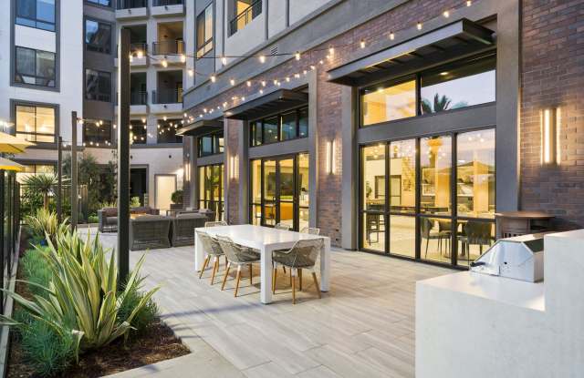 Link OC Apartments
