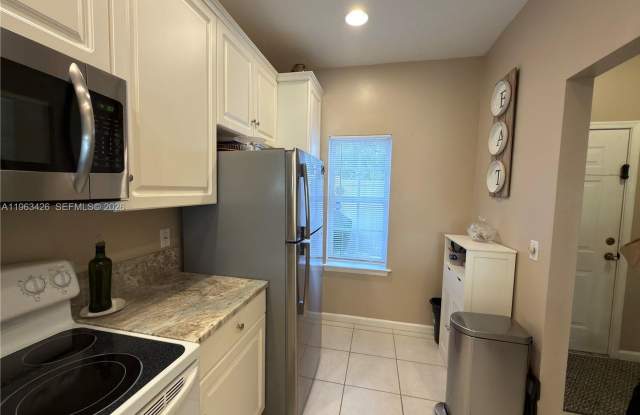 1651 Hawthorne Place, Wellington, FL 33414