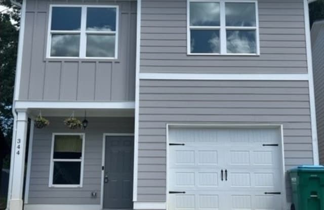 344 Hood Park