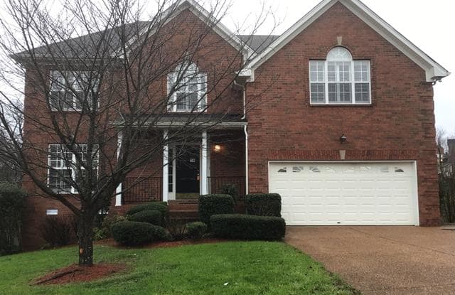 105 Chipwood Dr - 105 Chipwood Drive, Hendersonville, TN 37075