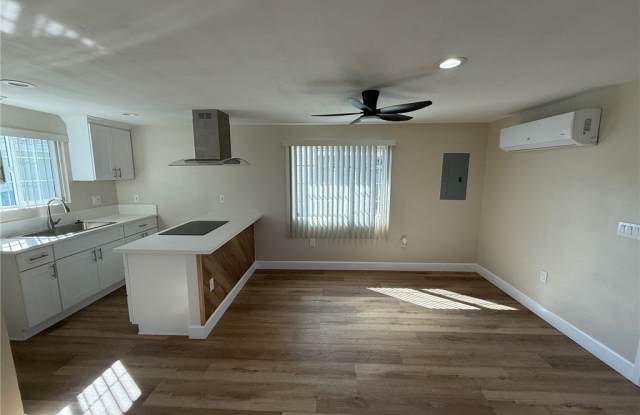 735 N Bush St.  Unit B