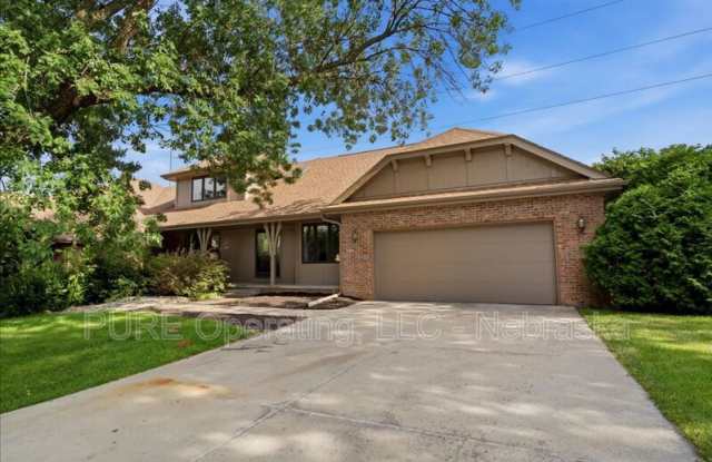 15527 Mason Cir