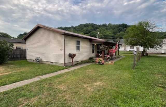 626 Poplar Street - A