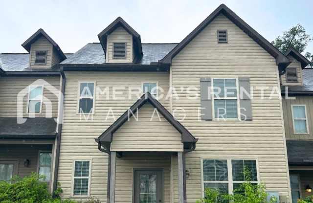 Townhome Available in Calera!! Available to View Now!!!