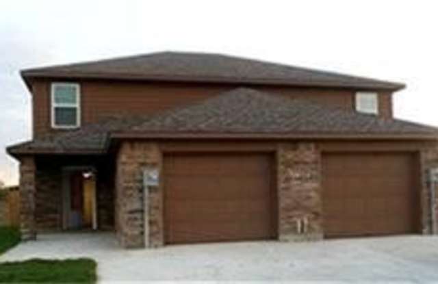 806 Parkplace Ridge