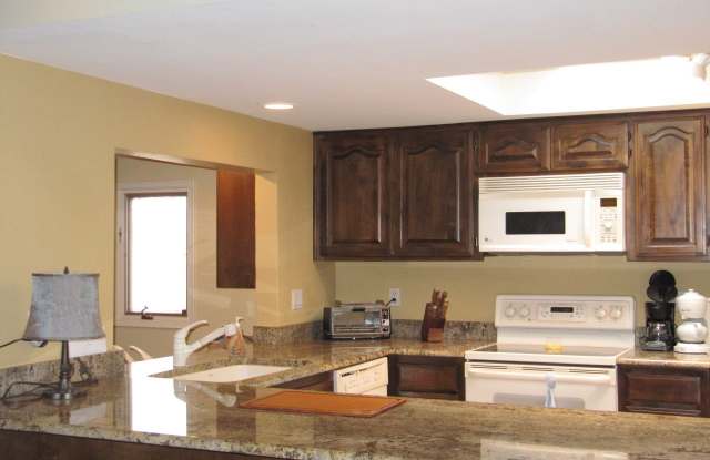 5602 N Camino Del Sol