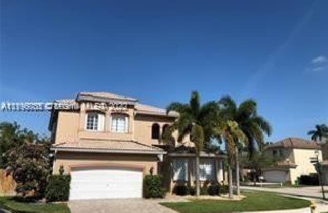 1883 SE 19th St - 1883 SE 19th St, Homestead, FL 33035