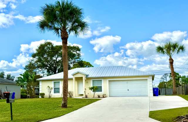 Photo of 3/2/2 CBS Home - Vero Beach (LOW MOVE IN COSTS)