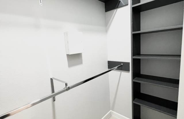 2016 Summerland Lane