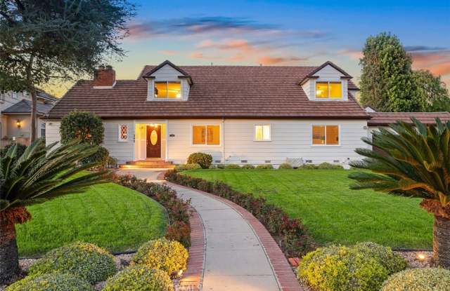 265 W Lemon Avenue