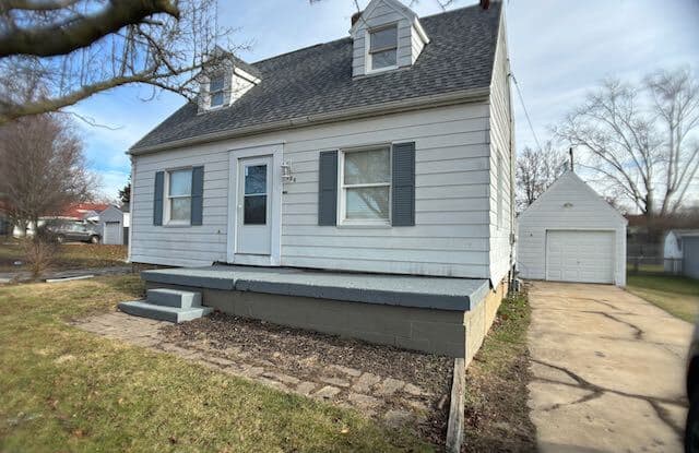 3324 North Sterling Avenue