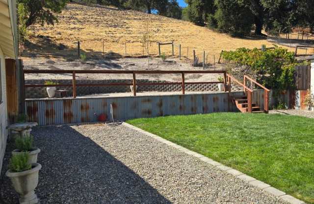 2 bed 1 bath with bonus room