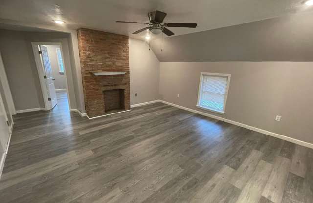 2 bedroom Apartment in Mt Washington!