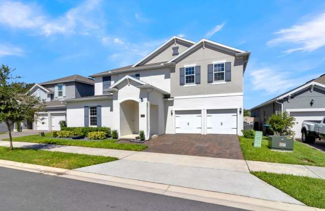 5404 Golden Apple Dr