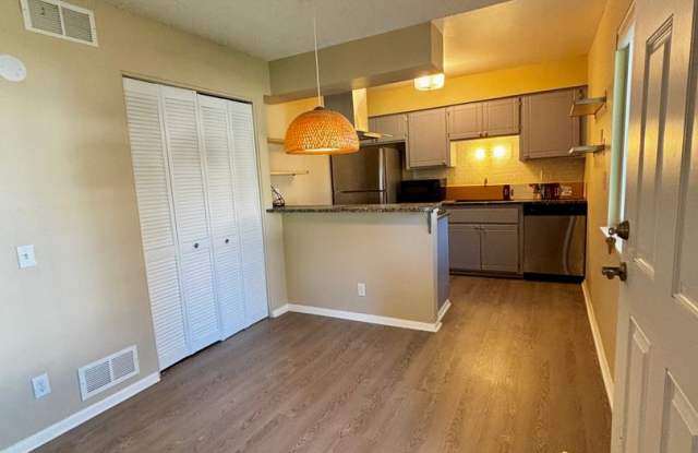 Live in Style! Updated Denver 2-Bedroom Townhome with Modern Design  Large 1-Car Garage!!