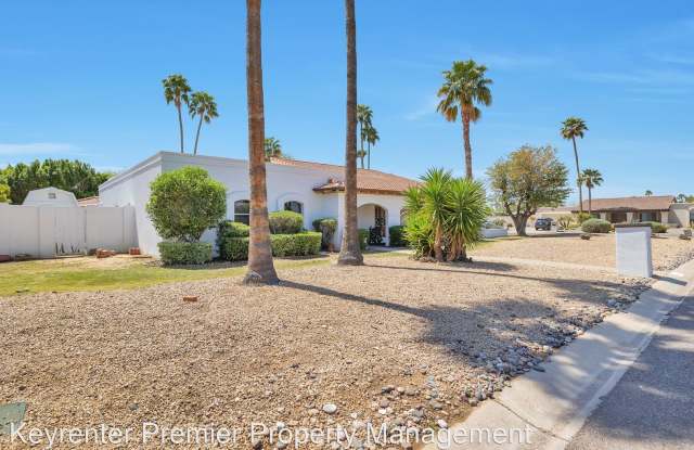 5701 E Windrose Drive