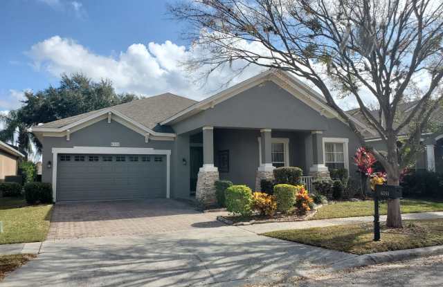 4/2 Windermere Home Located in Providence