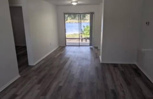 4624 N GOLDENROD ROAD