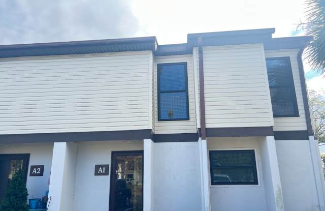 Furnished NMB Three-Bedroom Townhome is less than one mile from the Beach! Available Now!