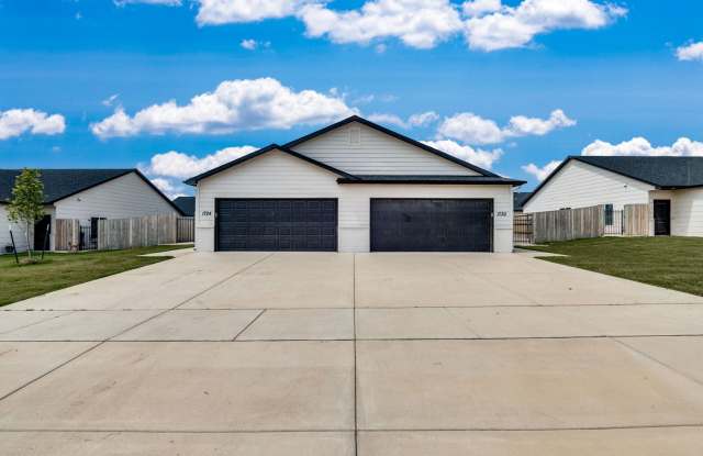 Photo of 1713 E Rover Ct