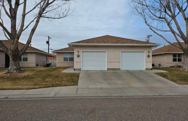 ALL PROSPECTIVE TENANTS MUST SUBMIT A $58 NON-REFUNDABLE APPLICATION FEE PER APPLICANT ONLINE AND BE PRE-QUALIFIED PRIOR TO ANY SHOWINGS - 1739 Sierra Place, Pueblo, CO 81004