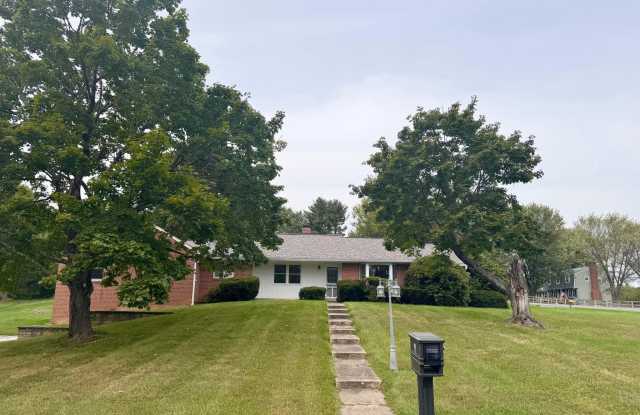 Photo of 2710 ACADEMY Drive