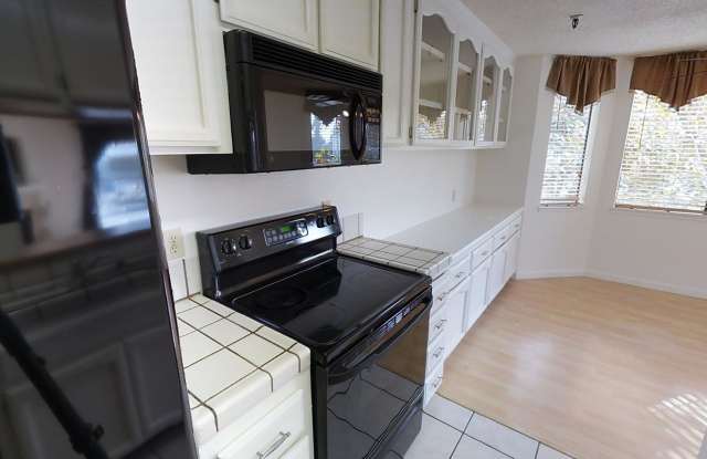 1132 Carpentier St Apt 308