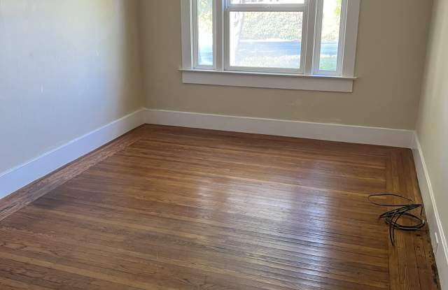 1279 California Drive