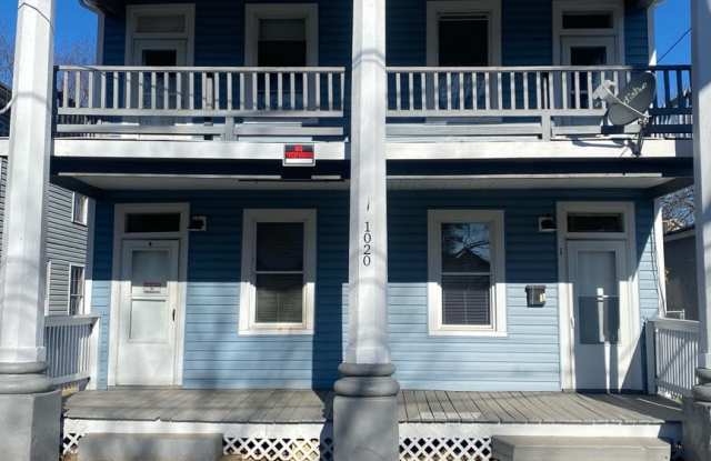 1020 jamison ave NE - 2
