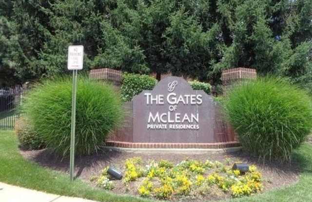 1571 SPRING GATE Drive