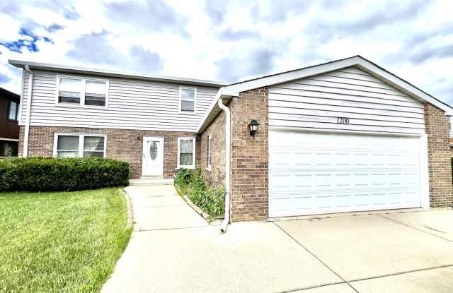 1200 E Ardyce Lane