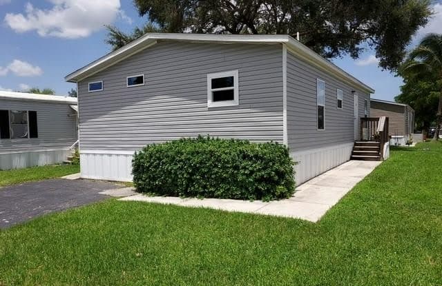 13391 S.W. 6TH STREET - 13391 Southwest 6th Street, Davie, FL 33325