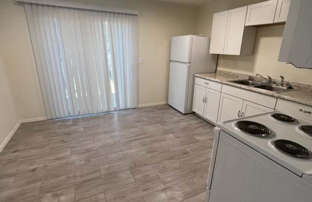 3731 East Hampton Street