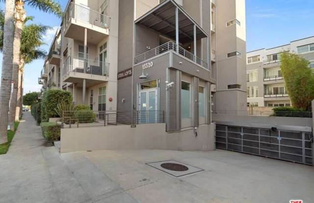 13320 Beach Ave unit: 201