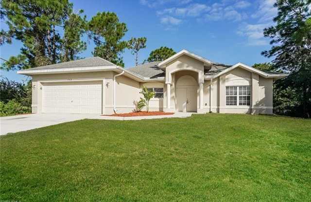 3912 29th ST SW - 3912 29th Street Southwest, Lehigh Acres, FL 33976