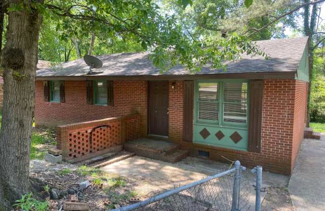 **ON HOLD**3 bedroom / 1 bathroom Home for Rent in Columbus, GA. - 4816 Wellborn Drive, Columbus, GA 31907