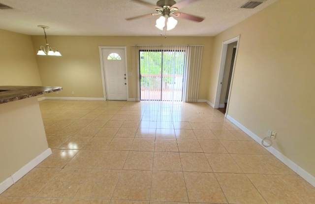 2 Crossings Circle, #G