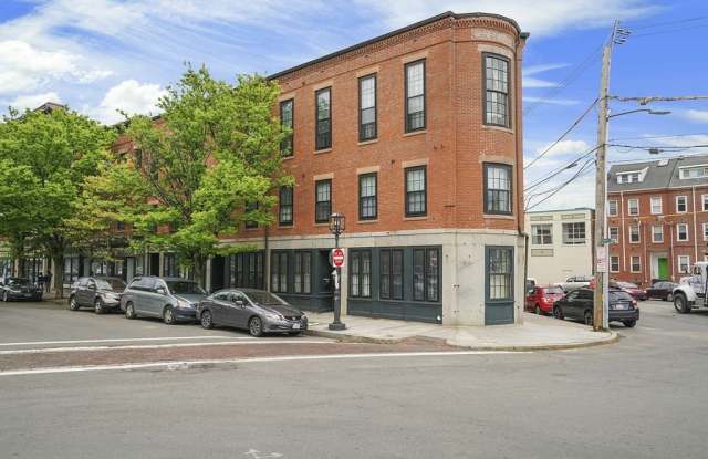 165 Winnisimmet St - 165 Winnisimmet Street, Chelsea, MA 02150