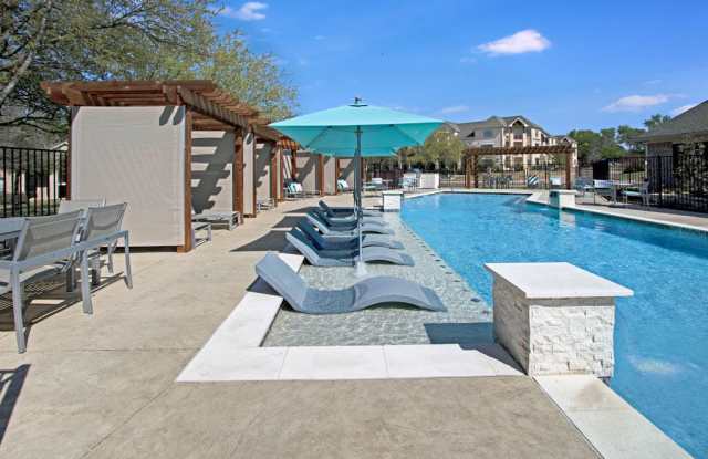 The Arbors At Wolf Pen Creek