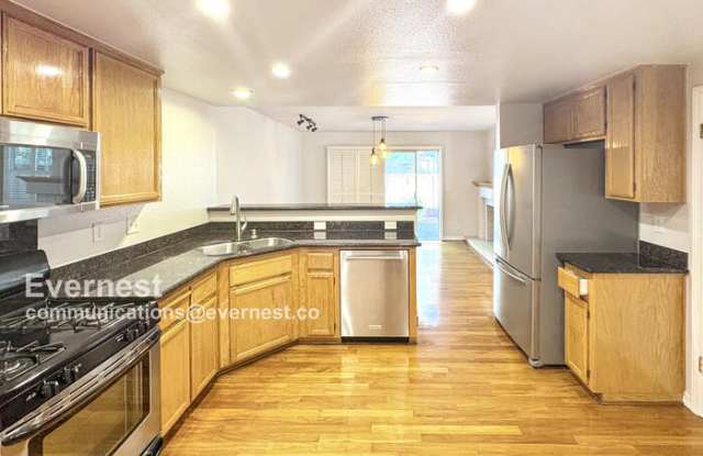 473 South Clovercrest Lane