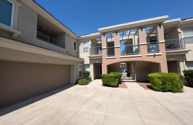 820 TITAN PEAK PL #102