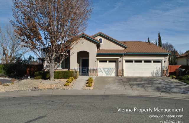 1332 Crystal Hollow Court