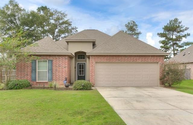 690 WOODBURNE Loop - 690 Woodburne Loop, Covington, LA 70433