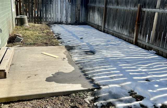 1025 Southeast Freedom Circle - 1