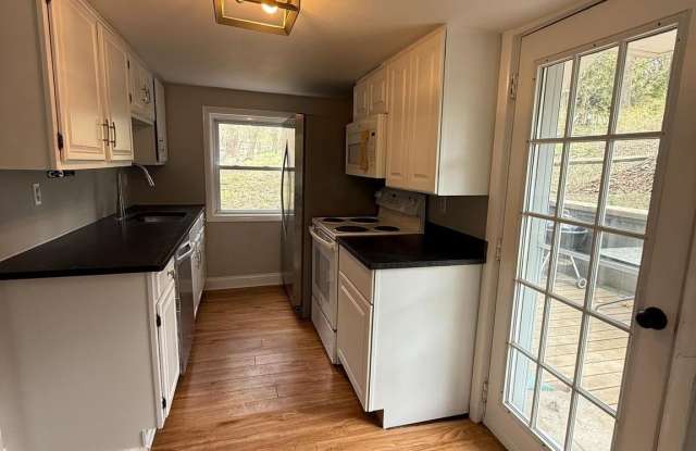 123 BRUNSWICK Avenue