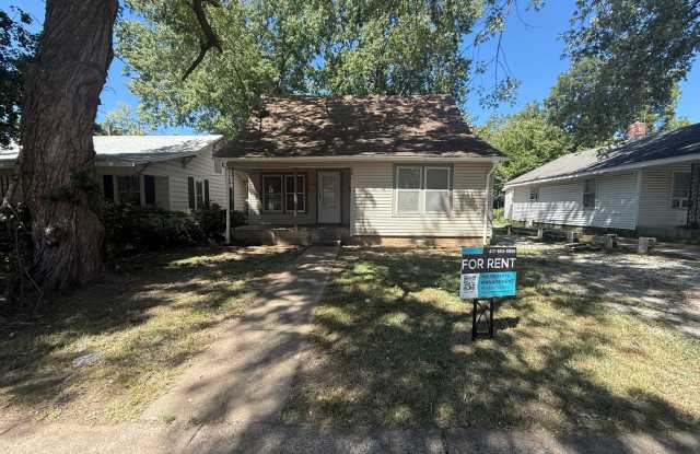 3 bedroom 2 full bathroom available now!